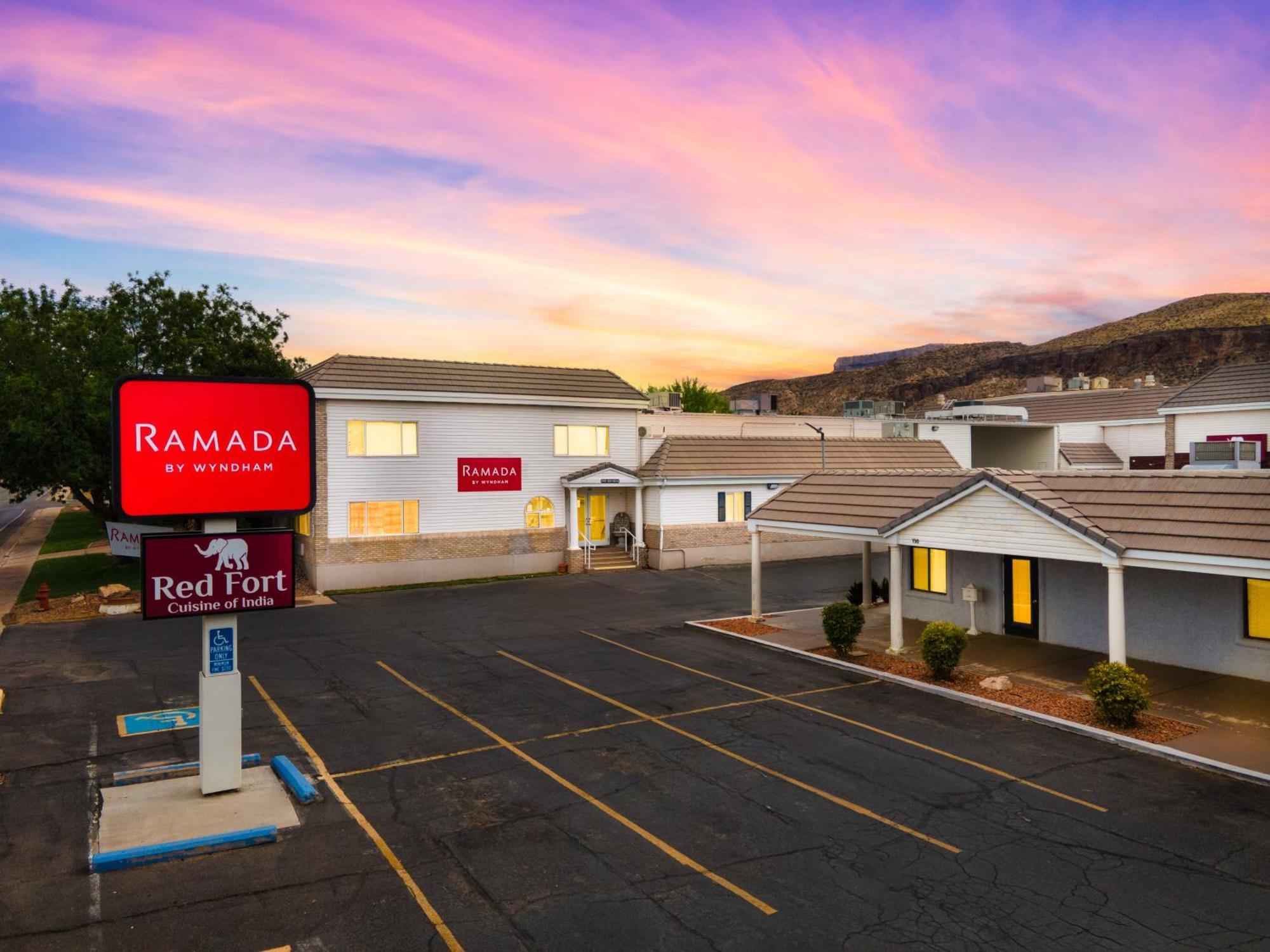Ramada By Wyndham La Verkin Zion National Park Exterior foto
